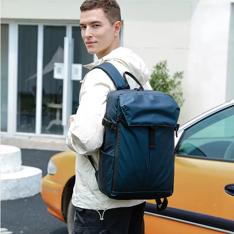 Motorcycle Helmet Cycling Backpack-W1