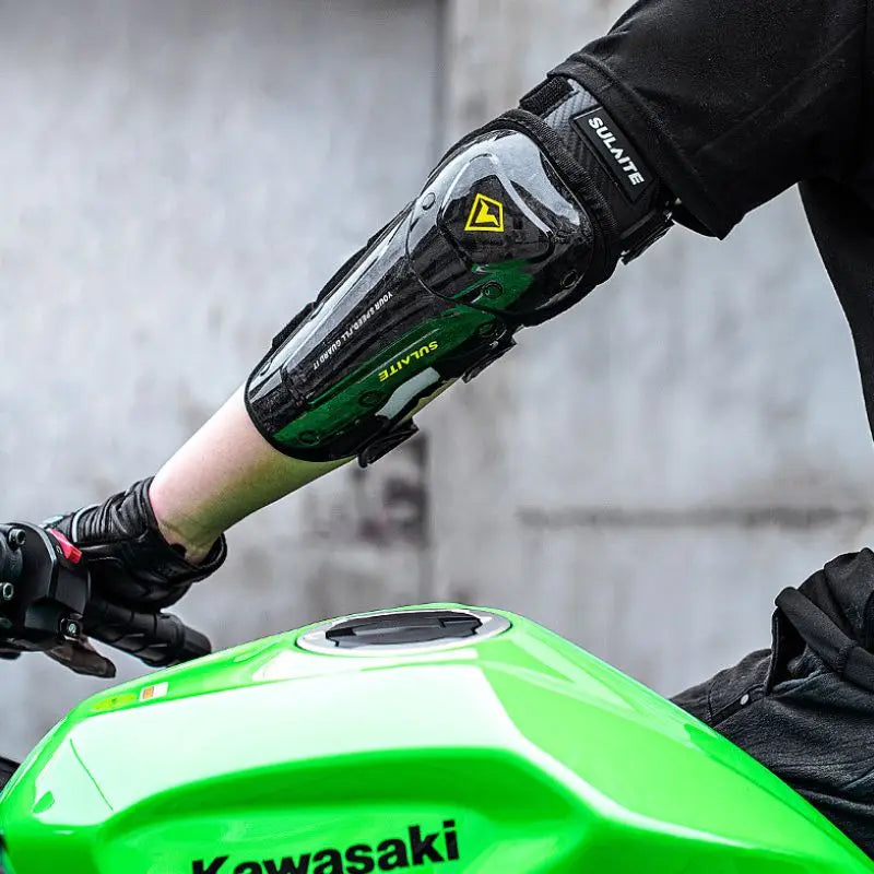 CE certified carbon fiber protective gear set - Y05