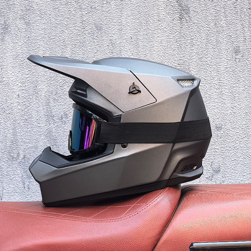 Off-road motorcycle helmet with detachable goggles-I170