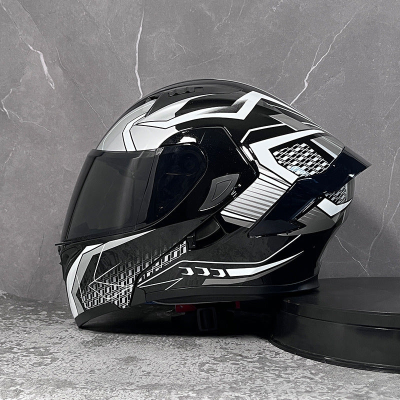 Stylish Modular Motorcycle Helmet with Dual Visors and Rear Spoiler-I153