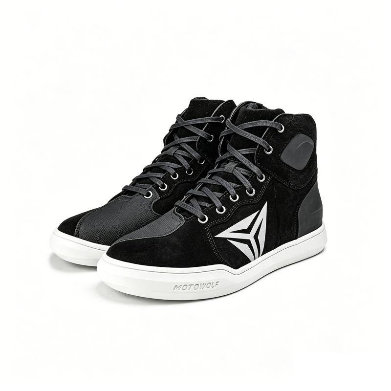 Motorcycle riding shoes are both durable and slip-resistant-K58