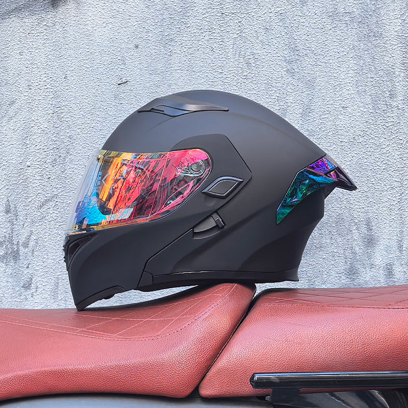 Modular motorcycle helmet with dual visors and a colorful rear spoiler-I151